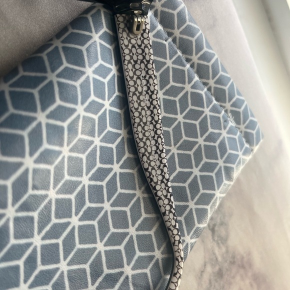 Coach Sienna Prescription Black Sunglasses with non-matching case - Picture 6 of 12